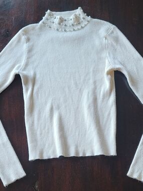 Nali Collection Pearl-Embellished Cream Ribbed Turtleneck Sweater